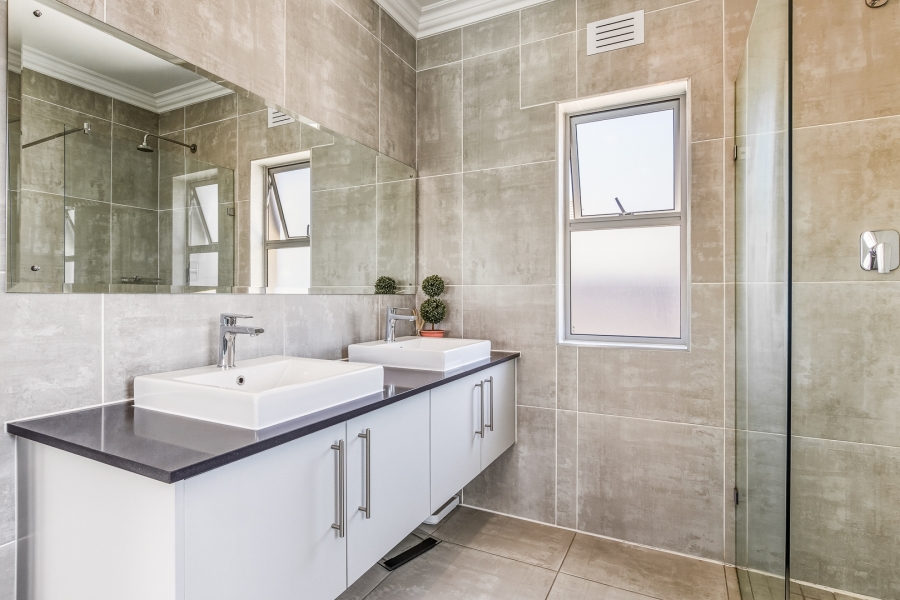 3 Bedroom Property for Sale in Pinehurst Western Cape